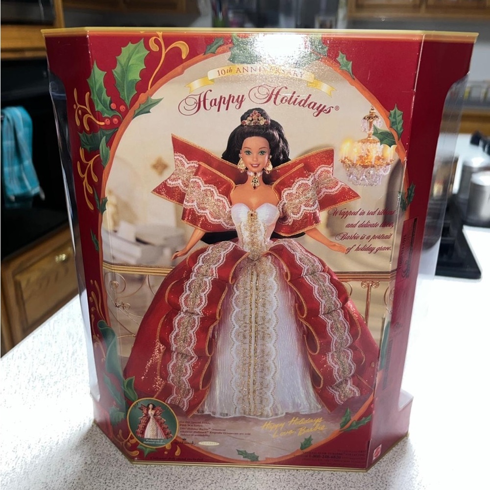 1997 Barbie Happy Holidays misprint with green eyes RARE